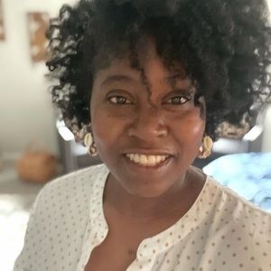 Meet your Posher, Lachelle